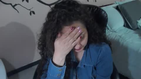 Zoe Koller online show from November 2025 01:19:02 AM