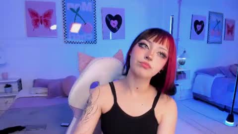 Zoe Lynch online show from June 2026 12:20:02 PM