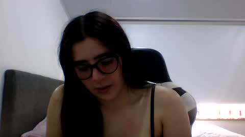 Zoe online show from July 2026 06:57:01 PM
