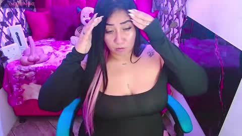 zoe_naughty22 online show from April 2026 03:32:02 AM