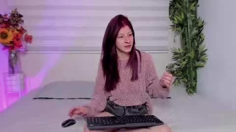 Zoe Olsen online show from June 2026 02:49:01 PM