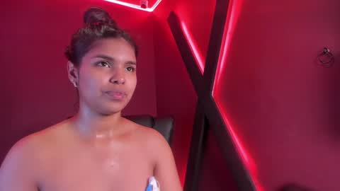 Zoe online show from March 2025 07:54:02 PM