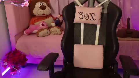 zoe_sullivan_ online show from July 2026 09:05:01 AM