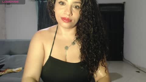 Snapshot of zoe_tai chatting on May 2026 08:41:01 AM zoe tai online show from May 2026 08:41:01 AM