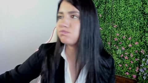 Snapshot of zoe_wattson chatting on December 2024 03:52:02 AM Zoe online show from December 2024 03:52:02 AM