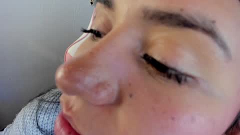 Snapshot of zoe_wattson chatting on December 2024 05:51:01 AM Zoe online show from December 2024 05:51:01 AM