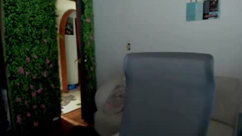 Snapshot of zoe_wattson chatting on October 2025 03:13:02 AM Zoe online show from October 2025 03:13:02 AM