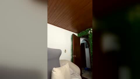 Zoe online show from January 2026 05:11:01 AM