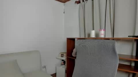 Zoe online show from February 2026 11:24:02 PM