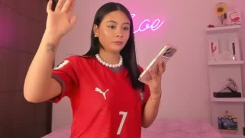 zoecams online show from July 2026 10:34:01 PM