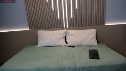 zoee_cute_ online show from March 2026 01:05:01 PM