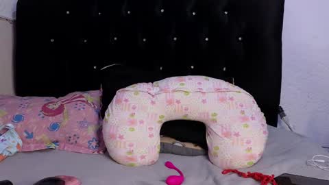 zoee jhonnyy online show from October 2025 02:44:01 AM