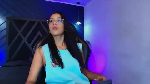 Zoe 3 online show from April 2026 05:10:01 PM