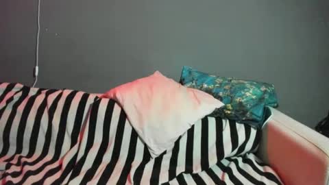 Snapshot of zoefae chatting on October 2025 07:25:02 PM Zoe Fae online show from October 2025 07:25:02 PM