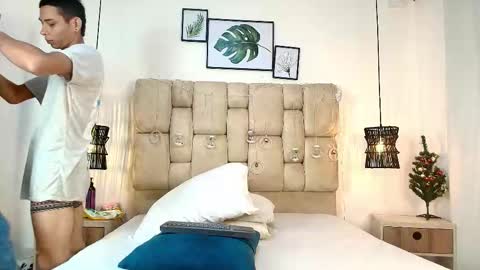 zoelucas online show from January 2026 12:21:01 PM