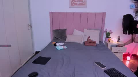 Snapshot of zoemiller32 chatting on February 2026 11:53:02 AM CuteZoe online show from February 2026 11:53:02 AM