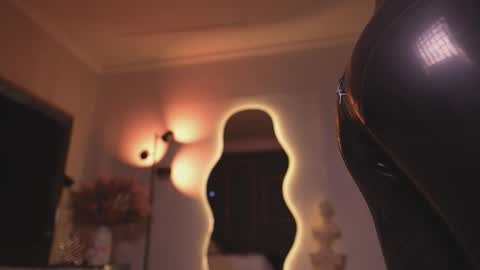 zoevidal_ online show from March 2026 11:59:01 AM