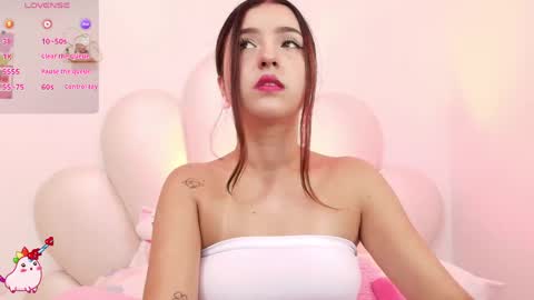 zoewillian online show from May 2026 11:55:02 PM