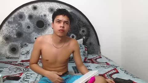 Snapshot of zoey_jayden chatting on March 2025 07:16:02 PM Zoey Jayden online show from March 2025 07:16:02 PM