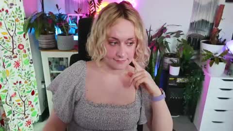 Zoey Ryan online show from March 2026 05:49:01 PM