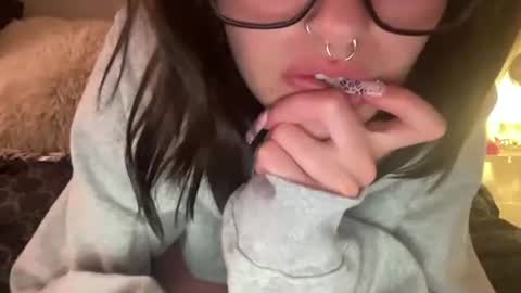 zoeyyb666 online show from March 2026 04:27:02 AM