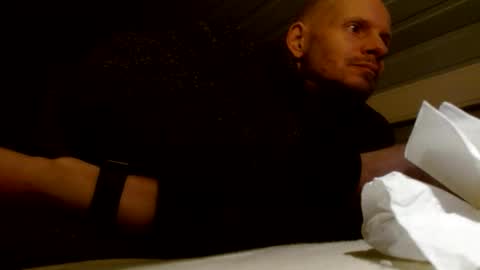 Snapshot of zolexthomas chatting on December 2024 05:33:02 PM zolexthomas online show from December 2024 05:33:02 PM