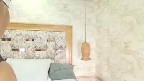 zoley  online show from October 2025 03:01:02 AM