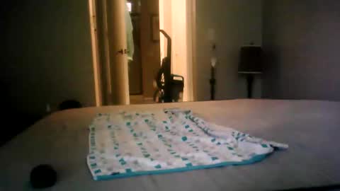 zooroxxx101 online show from April 2026 06:10:01 PM