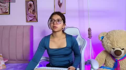 Zoe online show from February 2026 12:12:01 PM