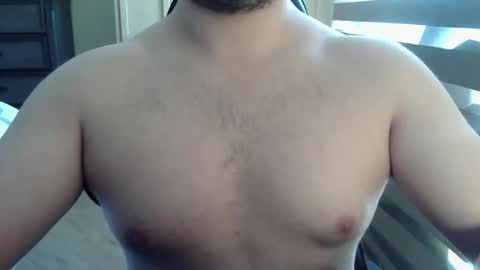 Snapshot of zorrito_himbo chatting on May 2026 07:09:02 PM Himbo fox online show from May 2026 07:09:02 PM