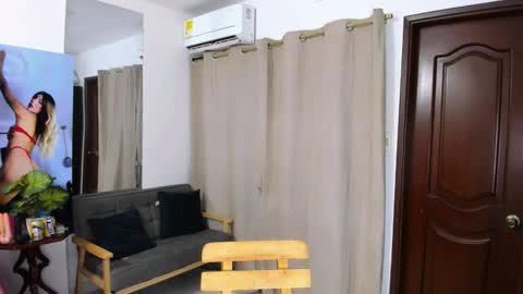 Snapshot of zou_quira chatting on February 2026 12:47:02 PM zou_quira online show from February 2026 12:47:02 PM