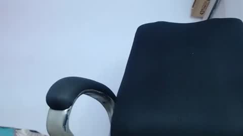 Snapshot of zousxxx chatting on November 2025 09:31:01 PM zousxxx online show from November 2025 09:31:01 PM