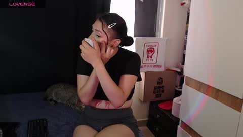 Snapshot of zowi_hottiee chatting on November 2025 04:39:01 PM cintya kors online show from November 2025 04:39:01 PM