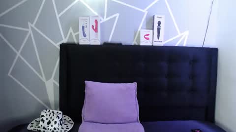 Snapshot of zpzphot chatting on September 2025 10:33:02 PM zpzphot online show from September 2025 10:33:02 PM