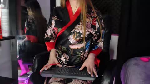 Snapshot of zpzphot chatting on November 2025 07:02:02 PM zpzphot online show from November 2025 07:02:02 PM