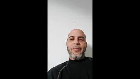 Snapshot of zuleo18 chatting on May 2026 03:40:02 PM zuleo18 online show from May 2026 03:40:02 PM
