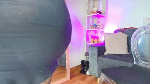 Snapshot of zully_green chatting on July 2026 03:26:01 AM zully_green online show from July 2026 03:26:01 AM