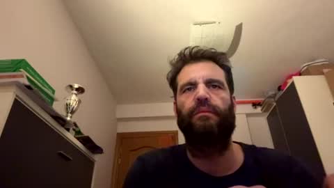 Snapshot of zurdineno chatting on June 2026 01:47:02 AM zurdineno online show from June 2026 01:47:02 AM