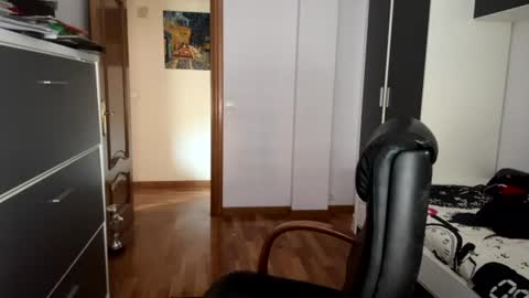 Snapshot of zurdineno chatting on July 2026 02:32:02 PM zurdineno online show from July 2026 02:32:02 PM