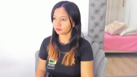 Snapshot of zusan_king_ chatting on April 2026 02:59:01 AM Im Zusan My schedule is from 1030pm to 430 am colombian time online show from April 2026 02:59:01 AM