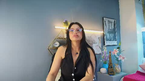 Snapshot of zuzana21 chatting on June 2026 06:50:01 PM Zuzana21 online show from June 2026 06:50:01 PM