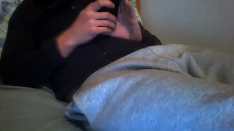 Snapshot of zyggy87 chatting on December 2025 02:28:02 AM zyggy87 online show from December 2025 02:28:02 AM