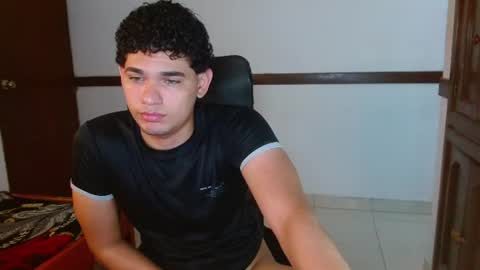 Snapshot of zyrosxk chatting on August 2026 07:55:02 AM antonio felipe online show from August 2026 07:55:02 AM