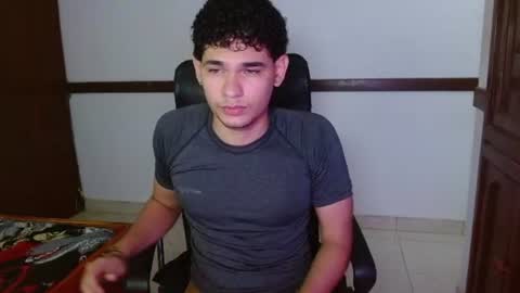 Snapshot of zyrosxk chatting on August 2026 06:59:02 AM antonio felipe online show from August 2026 06:59:02 AM