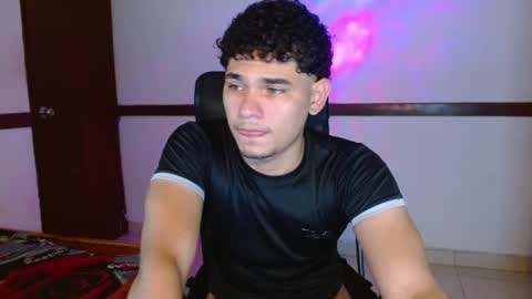 Snapshot of zyrosxk chatting on August 2026 05:22:01 AM antonio felipe online show from August 2026 05:22:01 AM