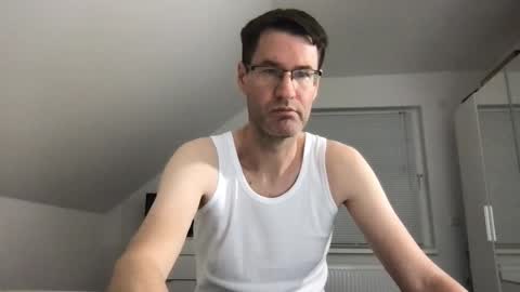 zzz123_cam online show from November 2025 04:18:02 PM