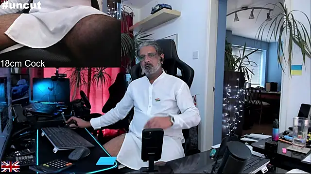 OnlineBossUK online show from November 2025 01:03:01 PM