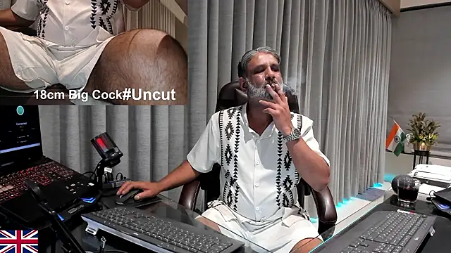Snapshot of OnlineBossUK chatting on March 2026 04:48:01 PM OnlineBossUK online show from March 2026 04:48:01 PM