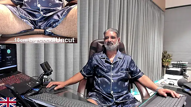 Snapshot of OnlineBossUK chatting on March 2026 12:26:01 AM OnlineBossUK online show from March 2026 12:26:01 AM