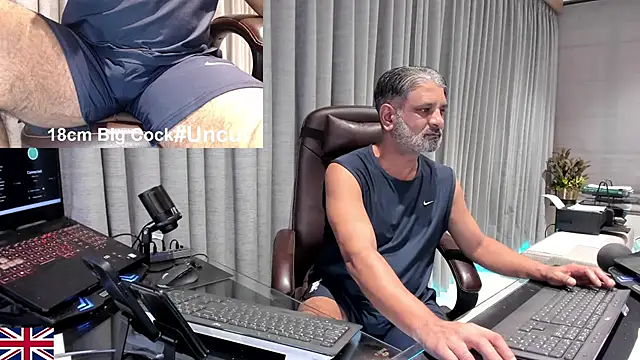 Snapshot of OnlineBossUK chatting on March 2026 10:59:02 AM OnlineBossUK online show from March 2026 10:59:02 AM